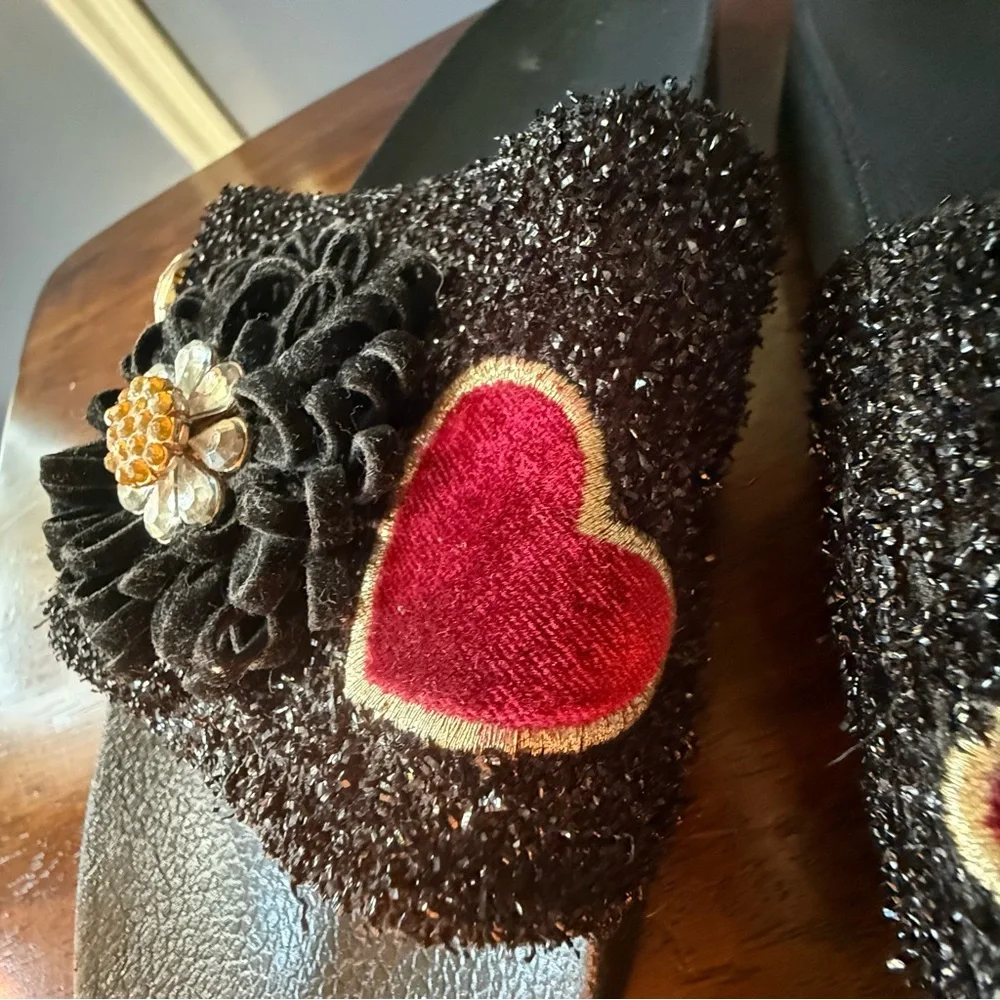 Size 10 women's sandals embellished pendants floral rhinestones, velvet heart - Picture 7 of 13